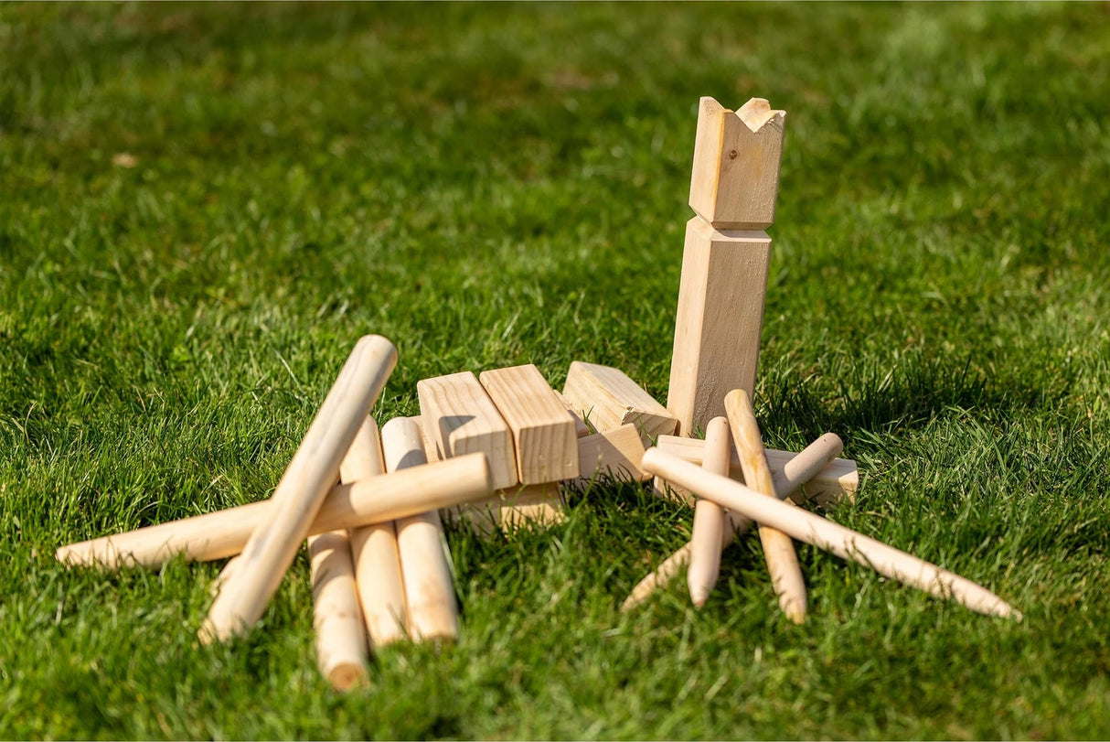 Yard Games Kubb Outdoor Tossing Game - Hardwood