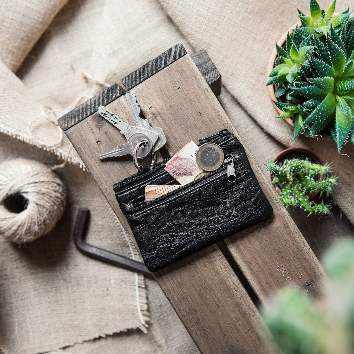 kwmobile RFID Key Case Zippered Black Imitation Leather